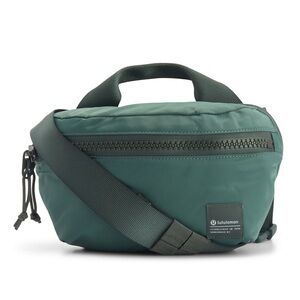 Lululemon All Day Essentials 2.5L Belt Bag